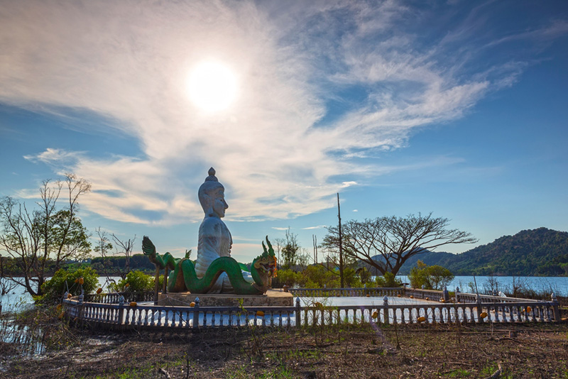 พระจมน้ำ ยามน้ำลด