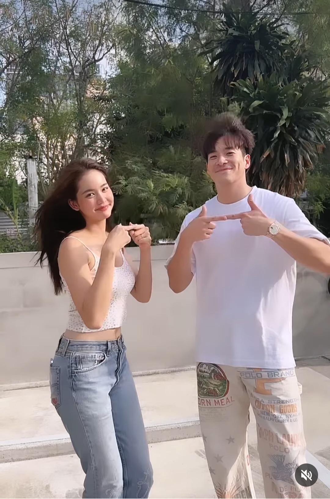  โบว์ เมลดา  อาเล็ก 