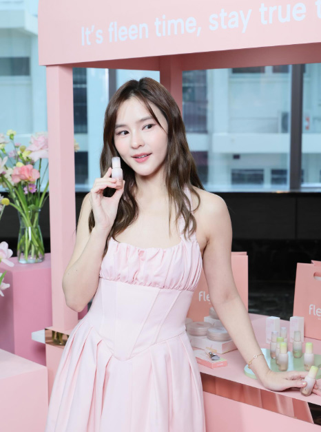 ออม สุชาร์