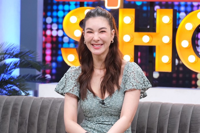 โบว์ เบญจวรรณ เล่าเหตุการณ์วัน แบงค์ พชร ขอจีบ 