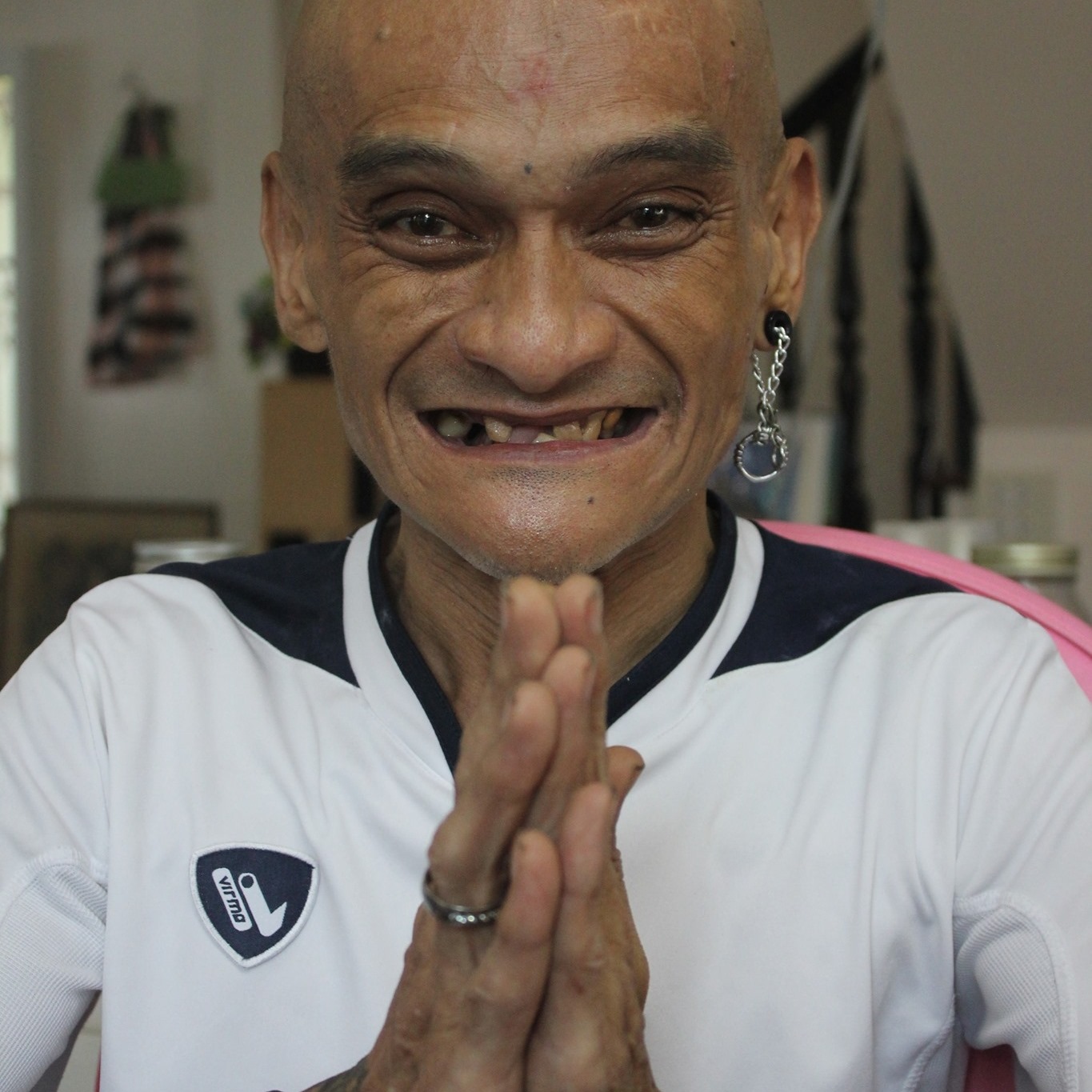 อ่าง เถิดเทิง