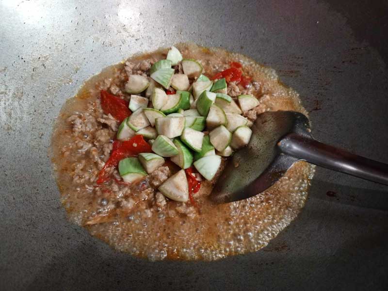 สูตรผัดมะเขือเปราะหมูสับ