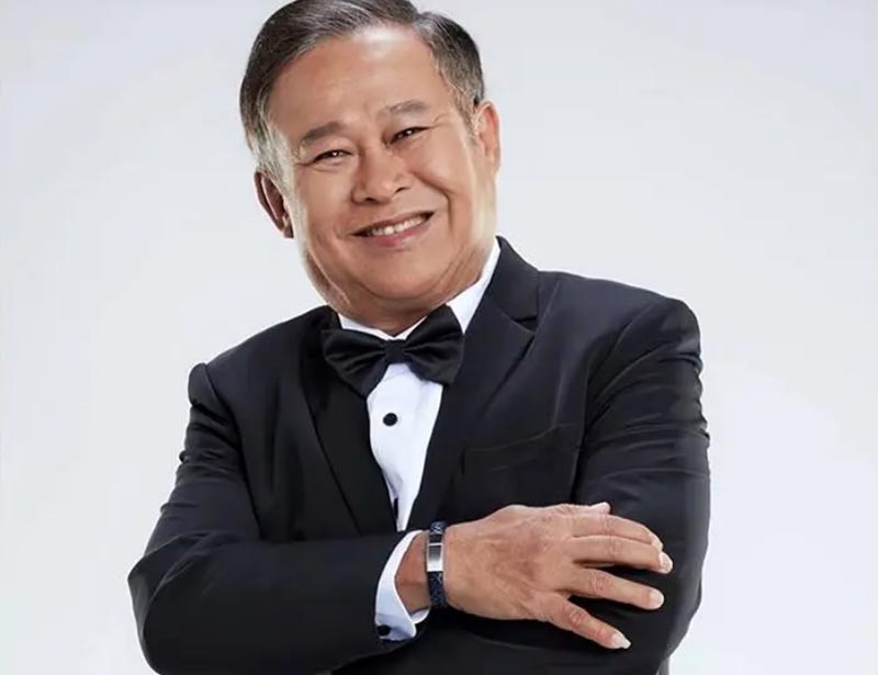 เป็ด เชิญยิ้ม