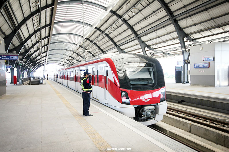 รถไฟฟ้าสายสีแดง