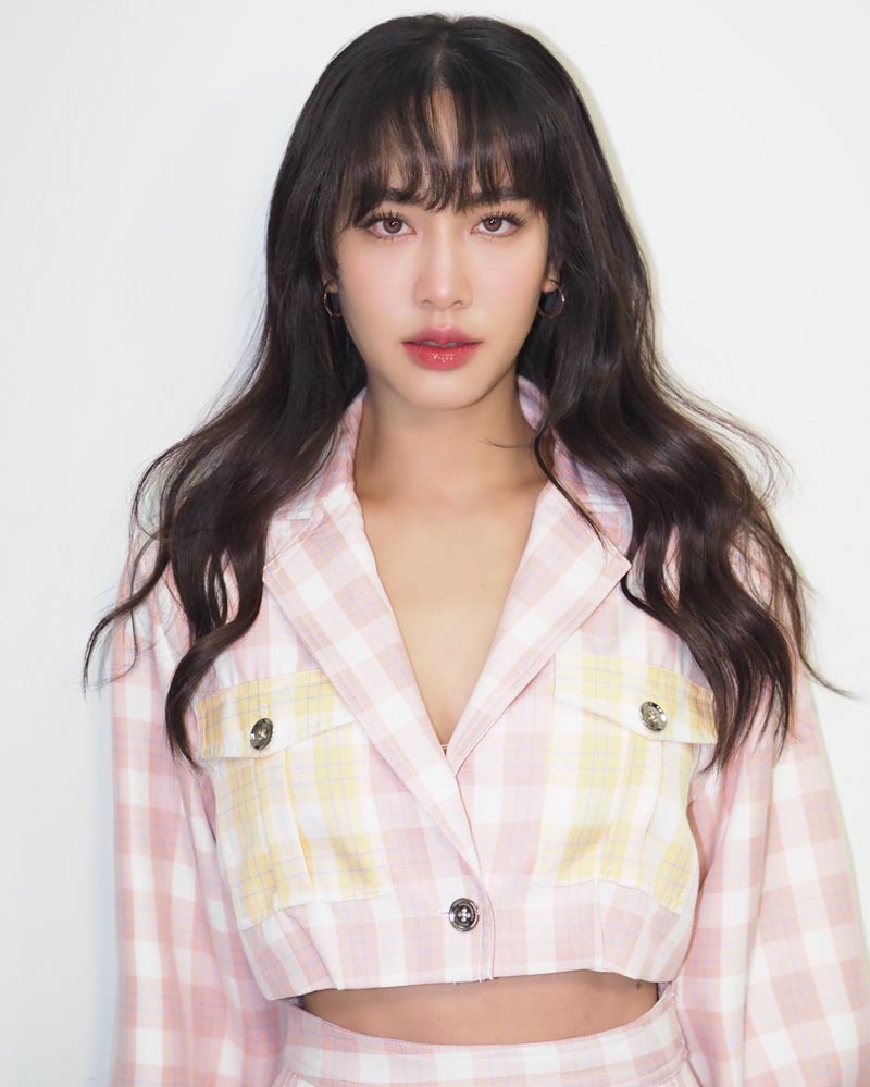 มิน พีชญา