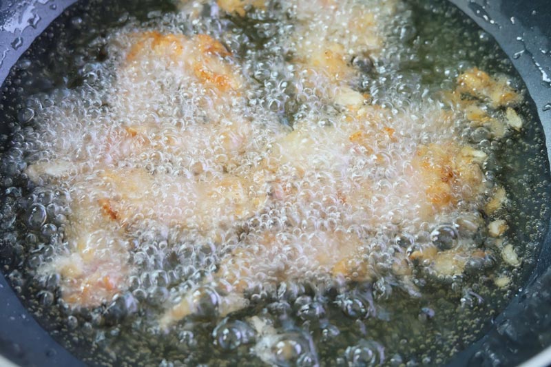 แหนมหมูสามชั้นทอด