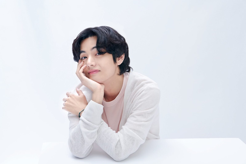 v bts taehyung