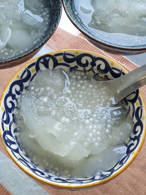 ลูกตาลลอยแก้ว  