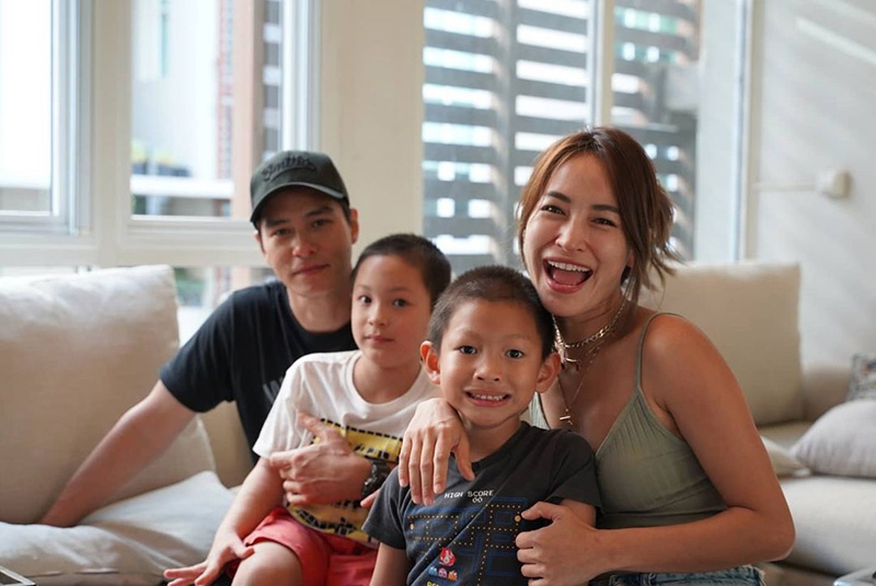  ปีเตอร์ พลอย 