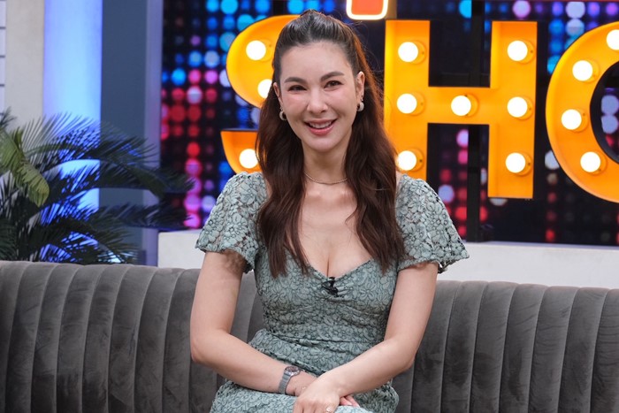 โบว์ เบญจวรรณ เล่าเหตุการณ์วัน แบงค์ พชร ขอจีบ 