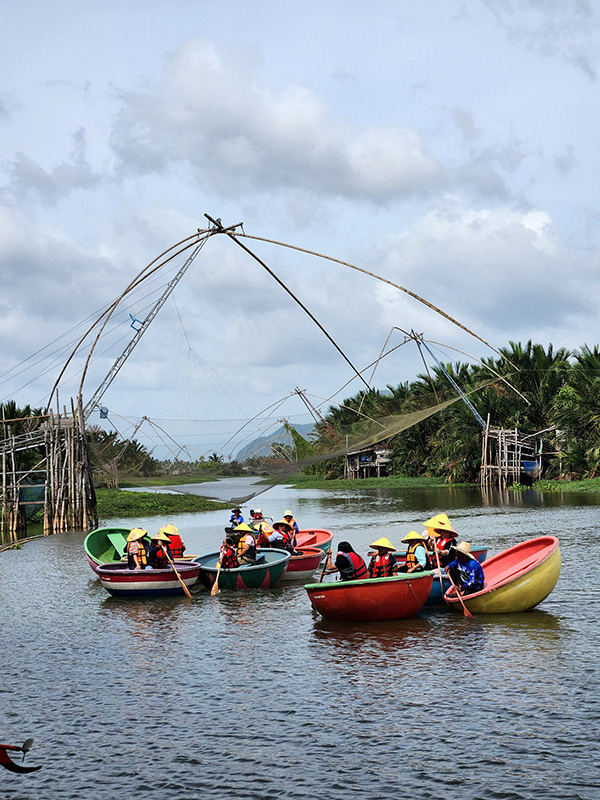 พายเรือกระด้งชมยอยักษ์ คลองท่าสำเภาพัทลุง