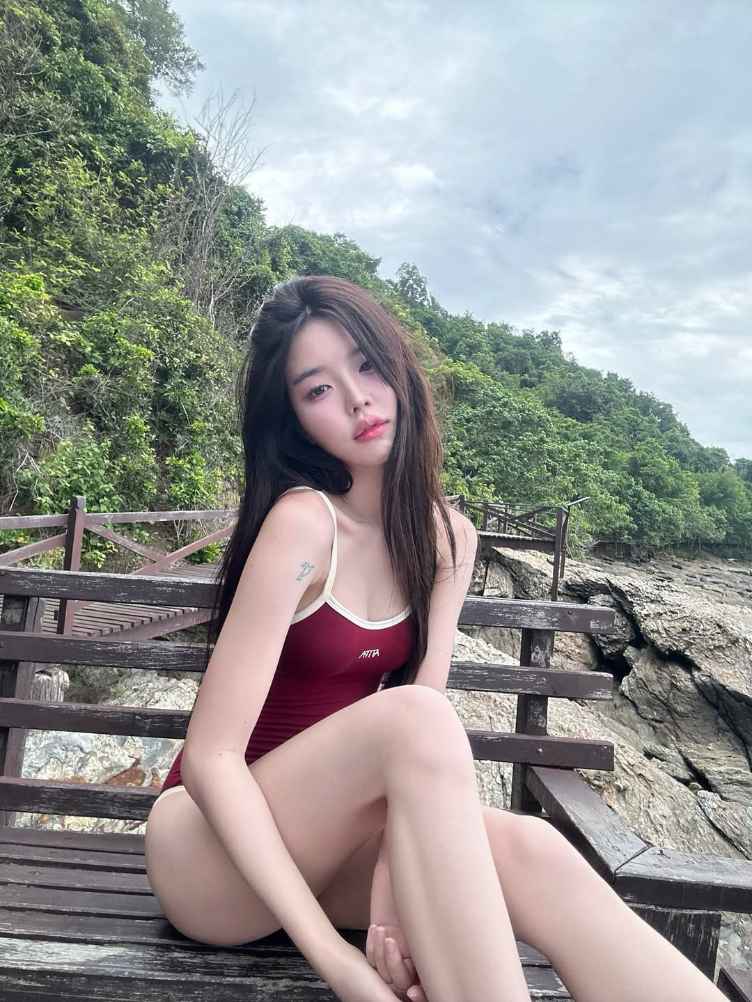 นีนี่ ชญาพัชร์