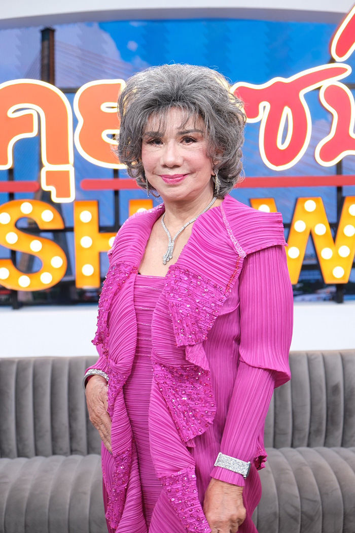 อมรา อัศวนนท์