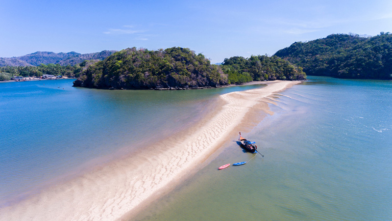 หาดสันหลังมังกร