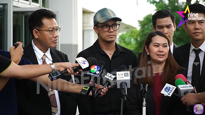 หนุ่ม กะลา จูน เพ็ญชุลี 