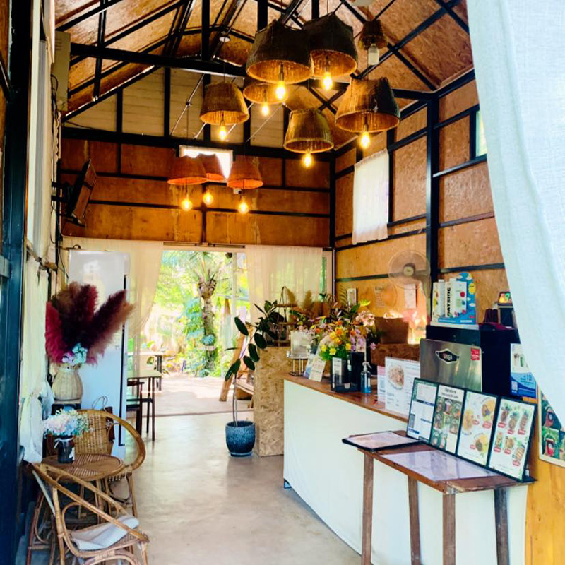 สวนลุงรินคาเฟ่ ร้านคาเฟ่ในสวน