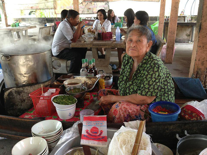 ก๋วยเตี๋ยวไก่ฉีก