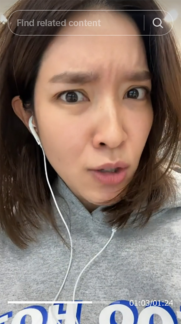 โม มนชนก 