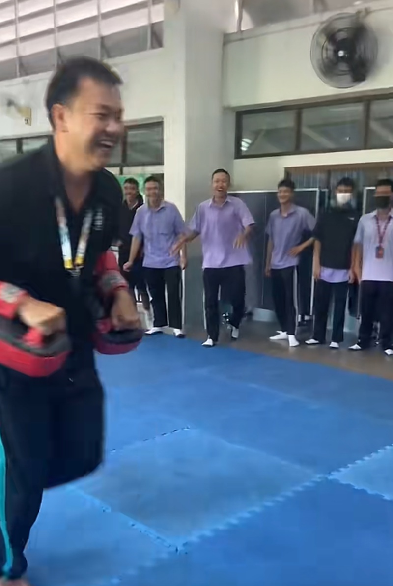 ซ้อมมวย