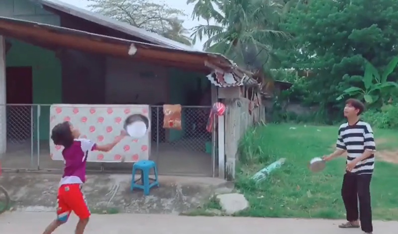 ตีแบด