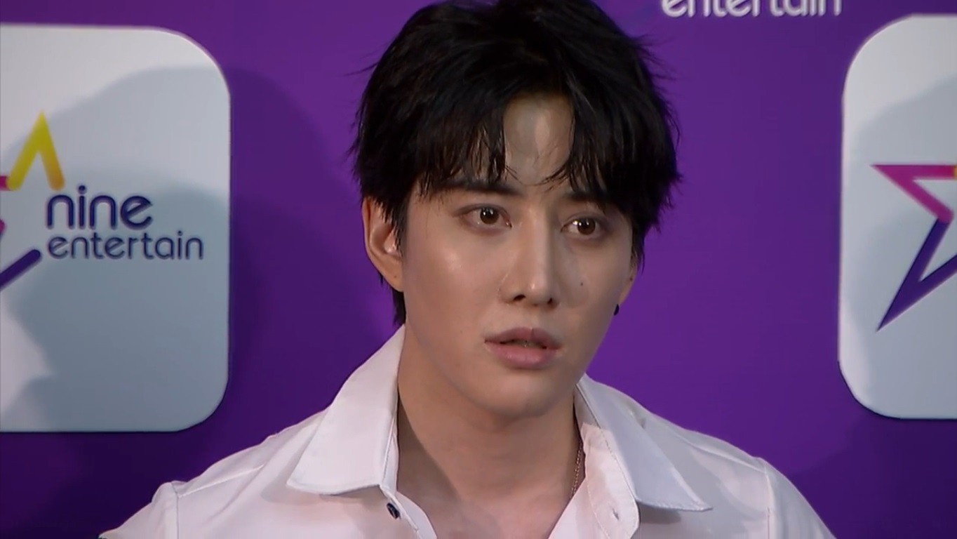    ไมค์ พิรัชต์