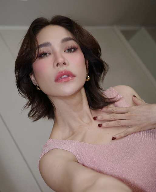 พลอย เฌอมาลย์ กับภาพพัฒนาการความสวยตั้งแต่อดีตจนถึงปัจจุบัน นับวันยิ่งเป๊ะ