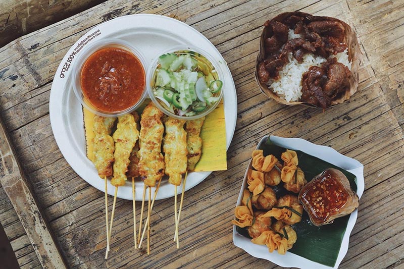 ตลาดโอ๊ะเมิก