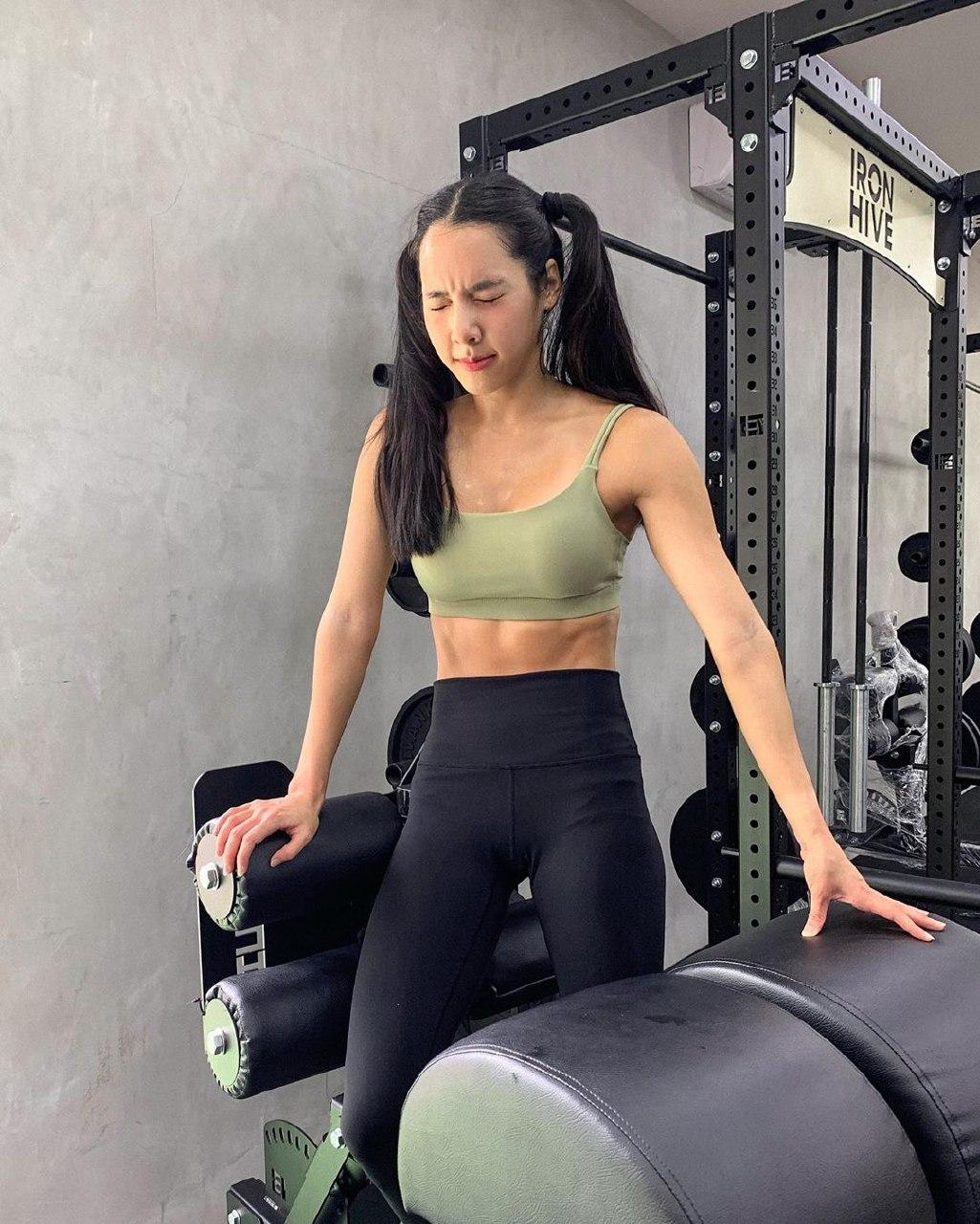 เบเบ้ ธันย์ชนก