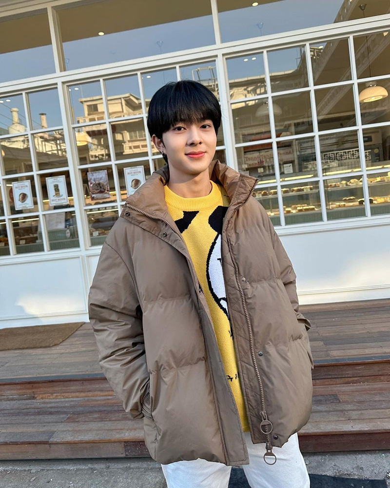 นุนิว ชวรินทร์ 