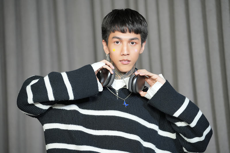 ฮาย Paper Planes