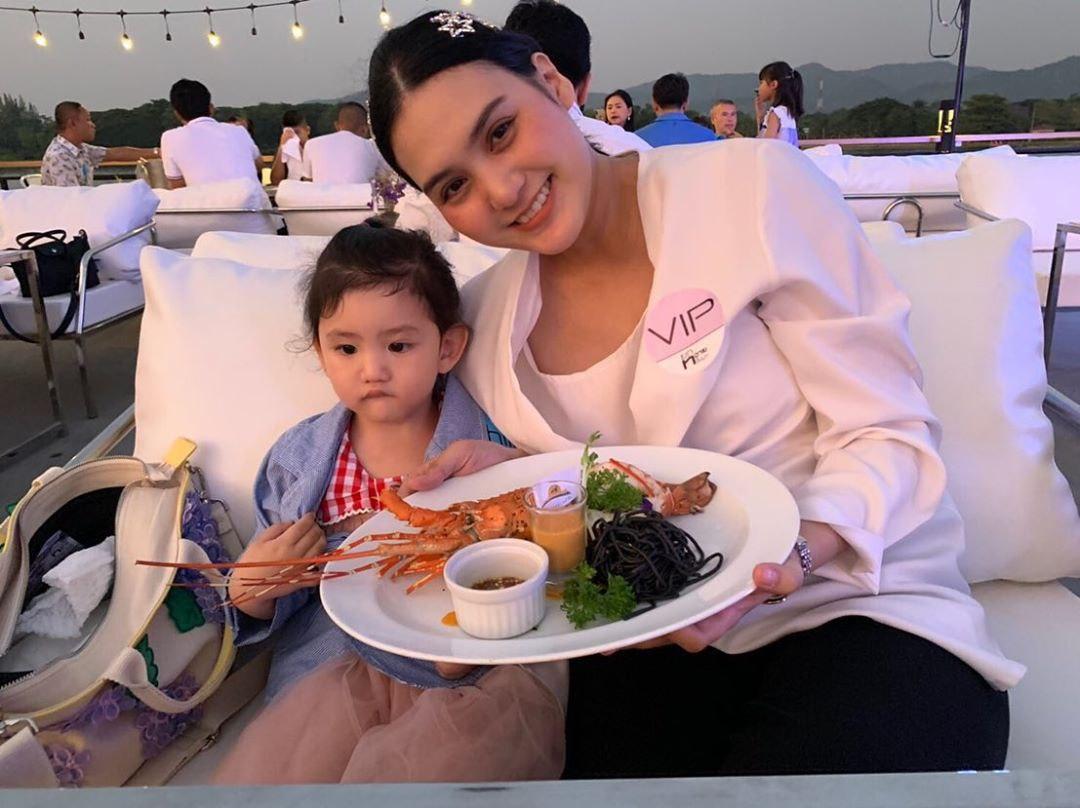 ฝน พัชรมัย