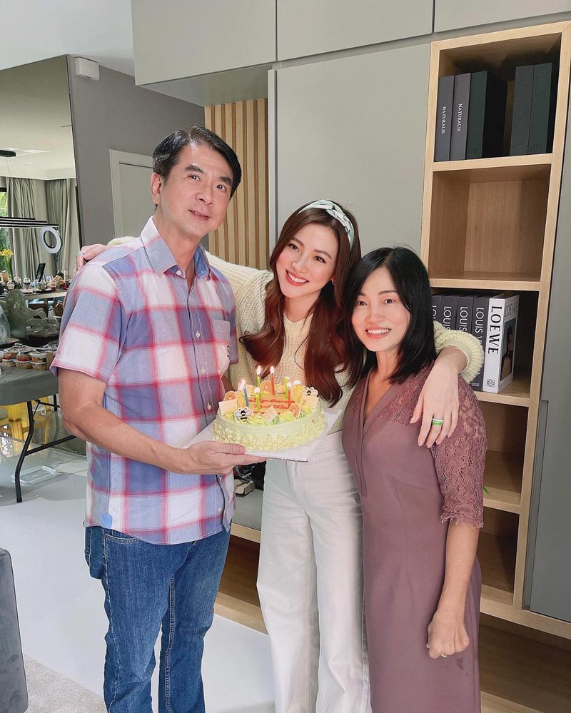 ใบเฟิร์น พิมพ์ชนก