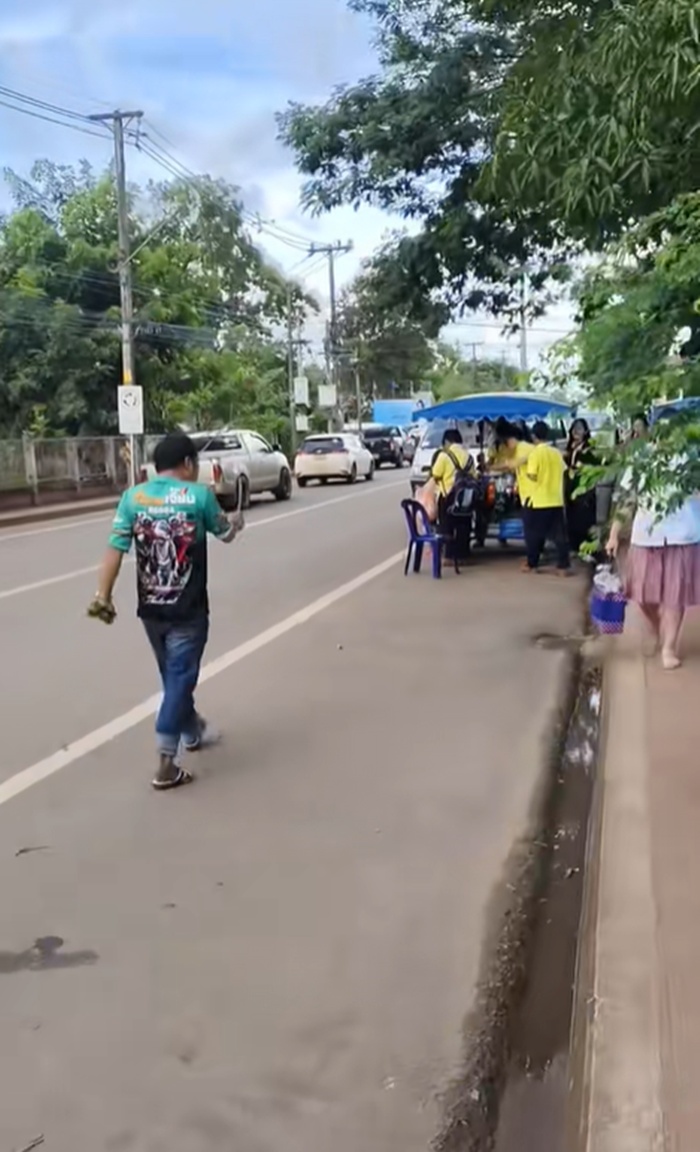 รถโรงเรียน