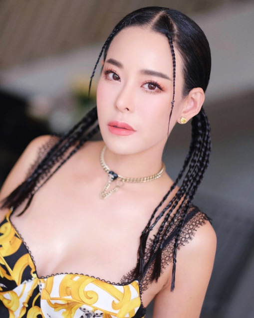 หนิง ปณิตา ประวัติ