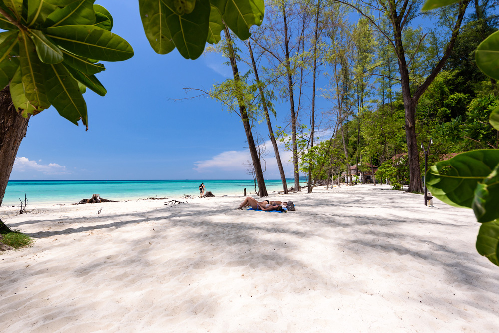 อุทยานแห่งชาติหาดนพรัตน์ธารา-หมู่เกาะพีพี