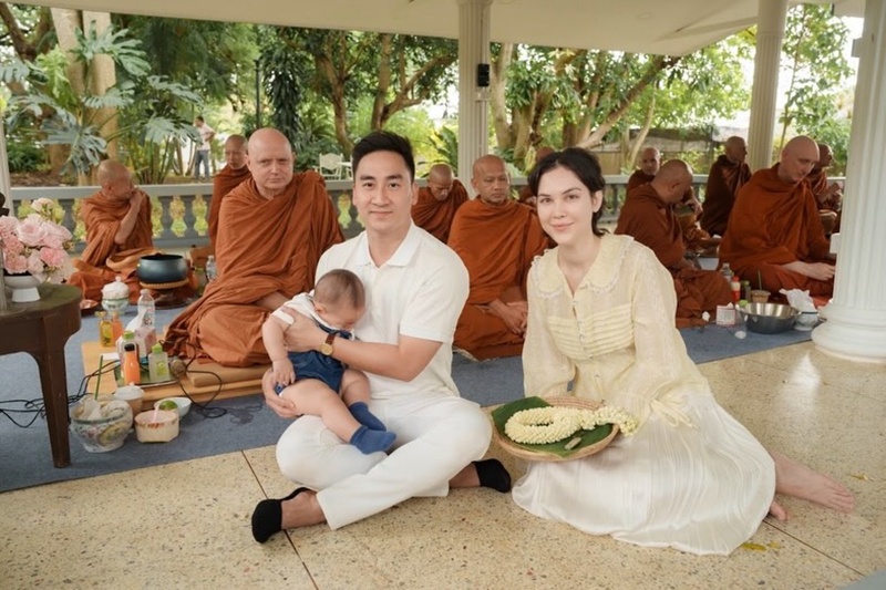 แมท ภีรนีย์ พา น้องภีรันทร์ เข้าวัด