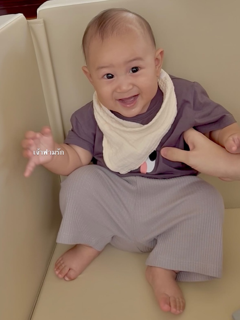 น้องภีรันทร์ ลูกชายของ แมท ภีรนีย์