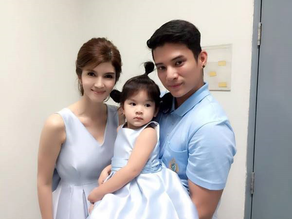 โบว์ แวนด้า - น้องมะลิ 