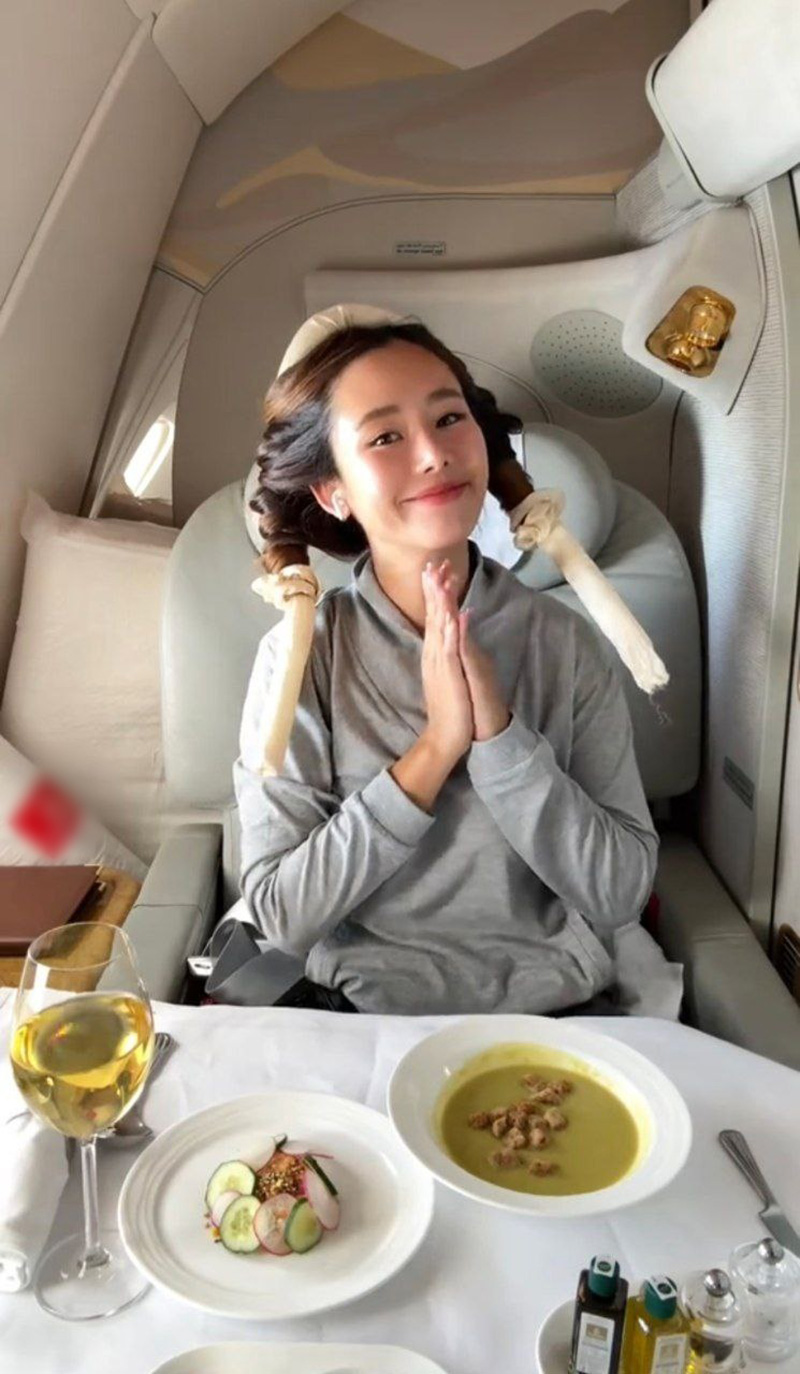 ใบเฟิร์น ไม่โอเค โดนลูกเรือสายการบินดังแซะฉ่ำ