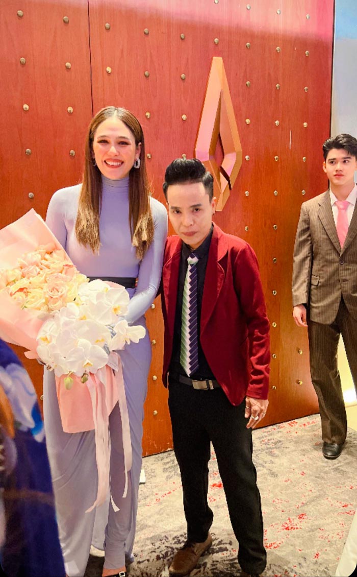 พี่ดำ ชมพู่