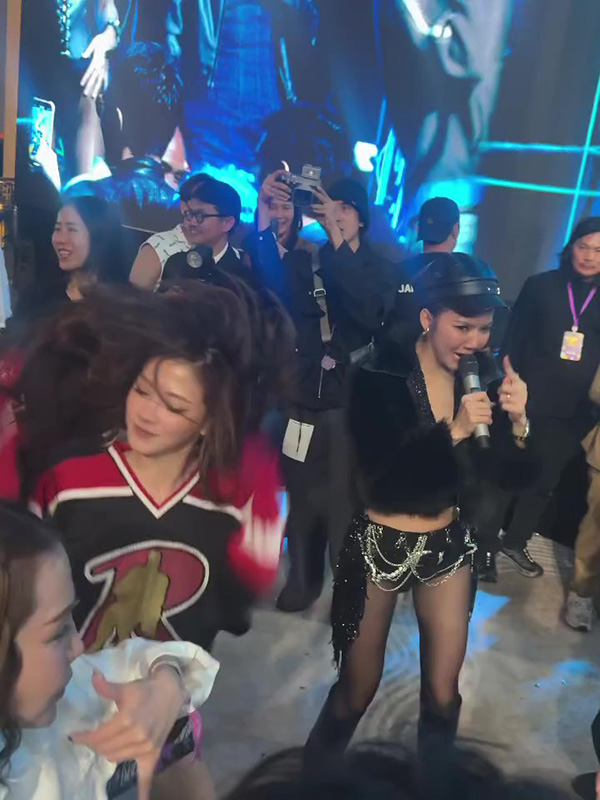 จ๊ะ นงผณี รีวิวเป็นนักร้องงานแต่ง มายด์ ลภัสลัล พาย สุนิษฐ์