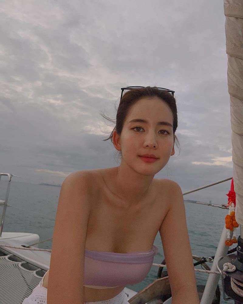 โบว์ เมลดา ชุดว่ายน้ำ