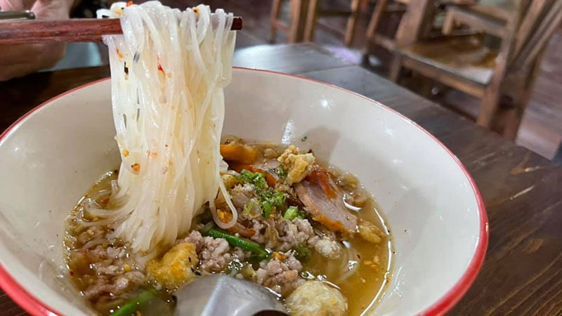 ร้านก๋วยเตี๋ยวสุโขทัย