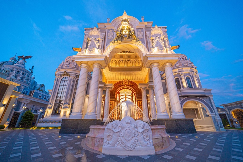 คฤหาสน์หรู