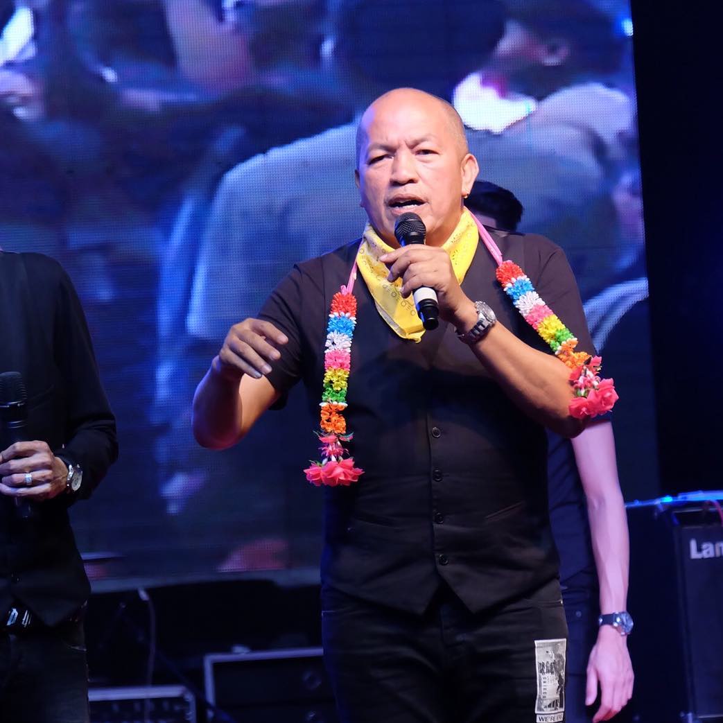 น้าค่อม