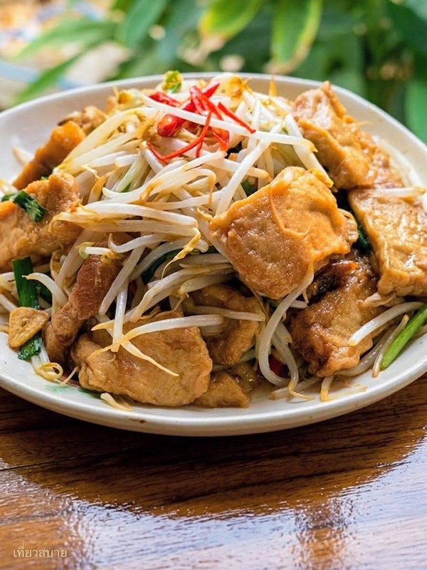 ผัดถั่วงอกเต้าหู้หมูสามชั้นกรอบ ผัดถั่วงอกใส่เต้าหู้ เมนูผัดผัก สูตรอาหาร