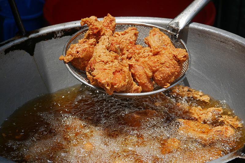อุ่นไก่ทอดด้วยกระทะ อุ่นอาหาร ไก่ทอด เคล็ดลับทำอาหาร