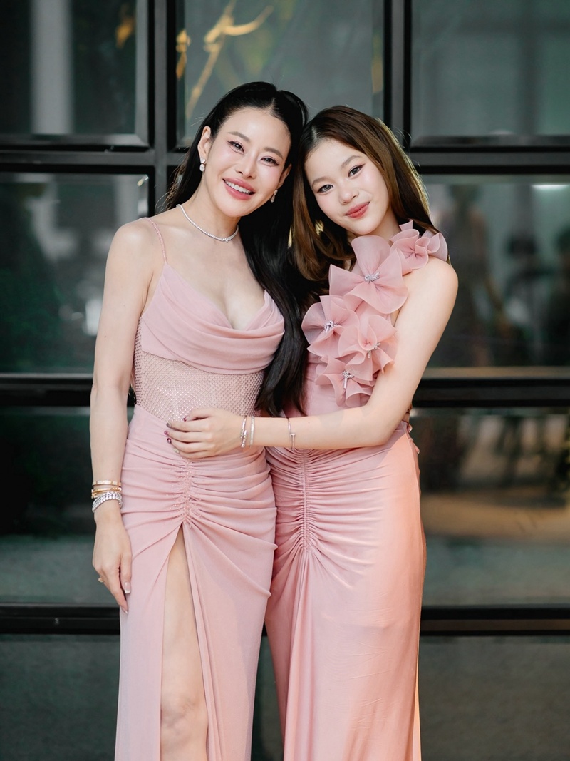 หนิง ปณิตา น้องณิริน