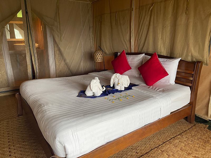 ที่พักหน้าฝน