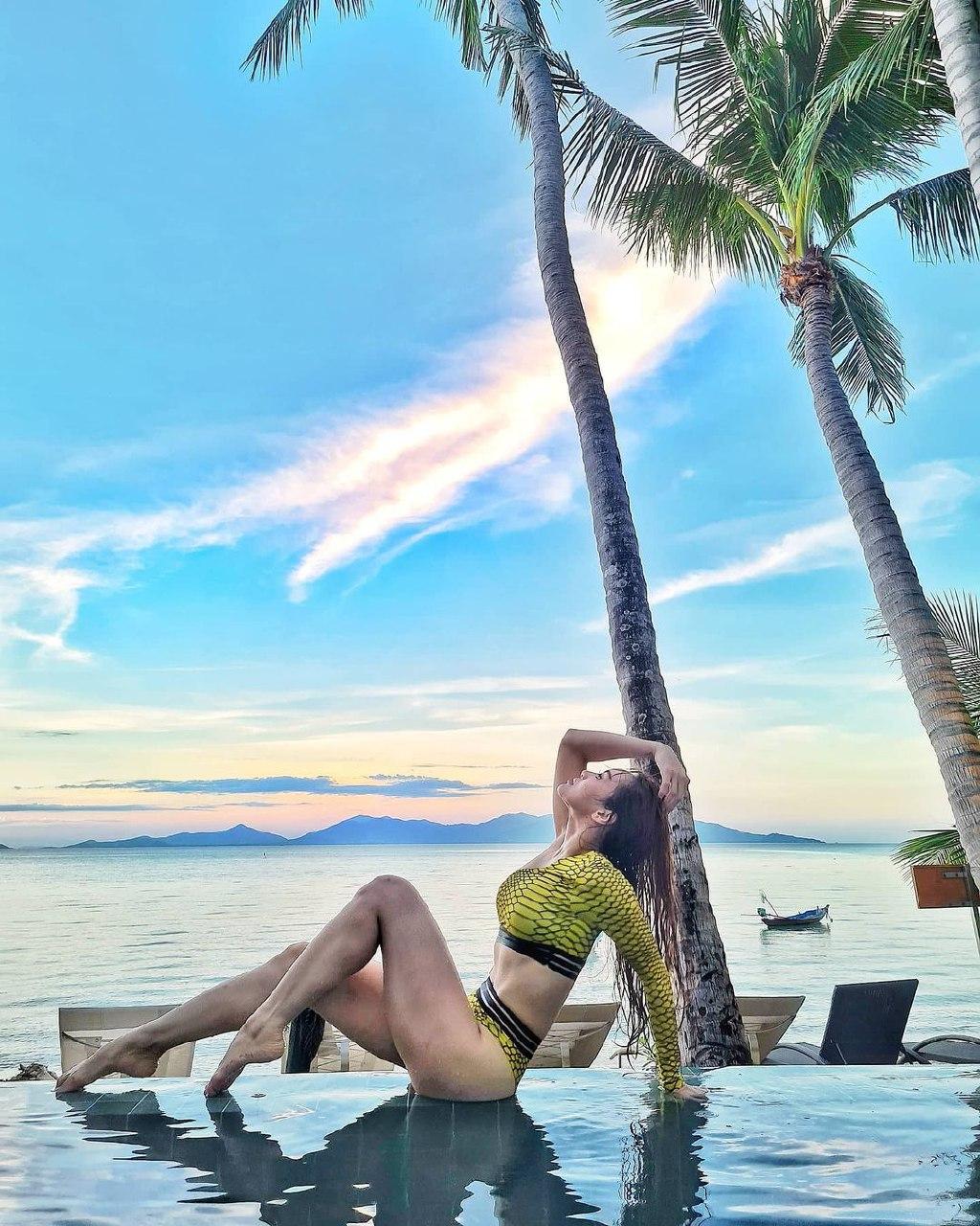 แนนนี่ เกิร์ลลี่ เบอร์รี่